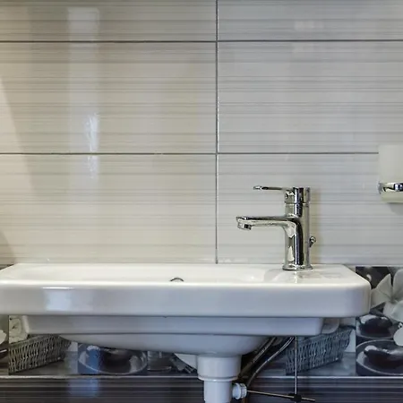 Hometown 2 By Pikhost * Gjirokastër