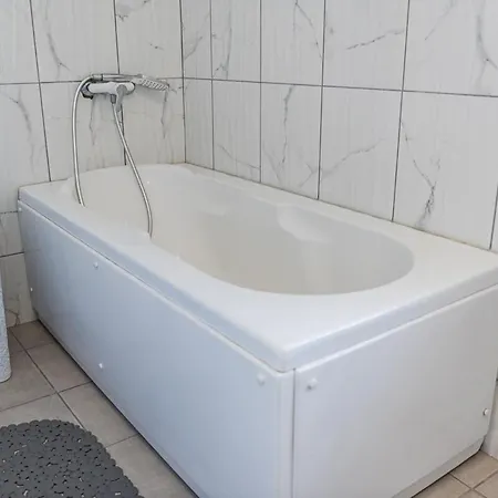 Hometown 2 By Pikhost *