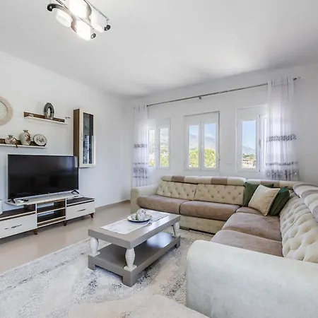 Hometown 2 By Pikhost