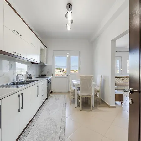 Castle Serenity Home 3Br With Free Parking By Pikhost
