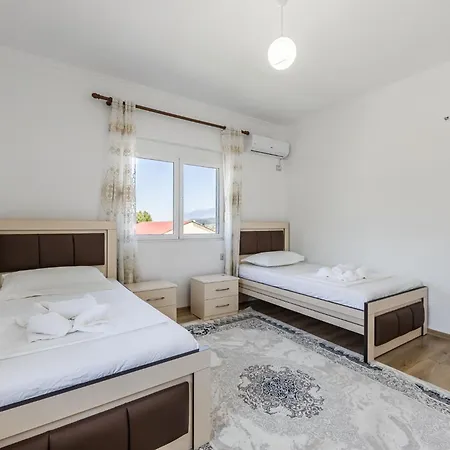 Apartment Castle Serenity Home 3Br With Free Parking By Pikhost *