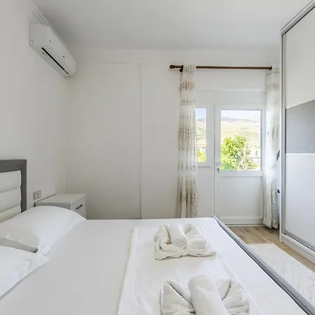 Hometown 2 By Pikhost Апартаменты *